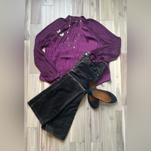 GAP Tops - GAP Satin Mockneck Merlot Blouse
